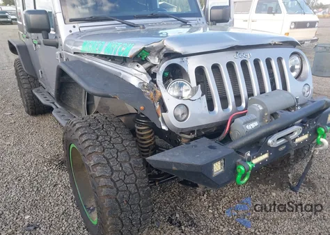 2016 Jeep Wrangler Unlimited Rubicon from USA, damaged, VIN 1C4BJWFG8GL158754